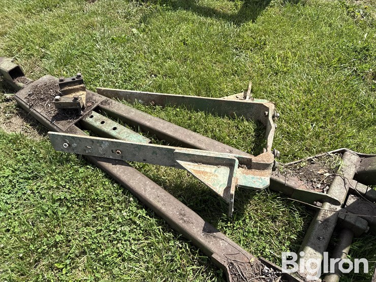 john-deere-00544-front-mount-blade-image-12