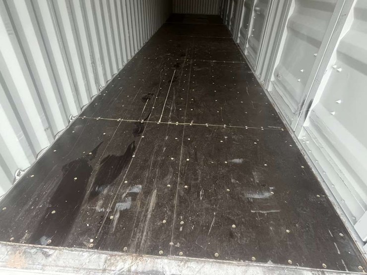 #4001-•-40ft-shipping-container-image-22