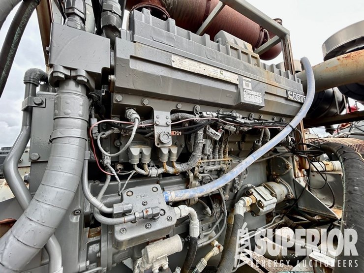 2012-cummins-qst30-image-14