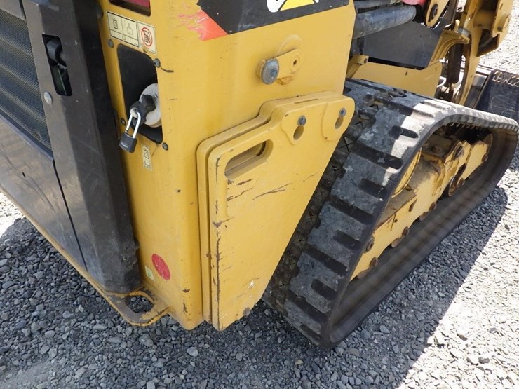2018-caterpillar-239d-image-20