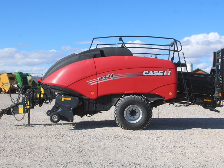 2019-case-ih-lb434xl-image-7