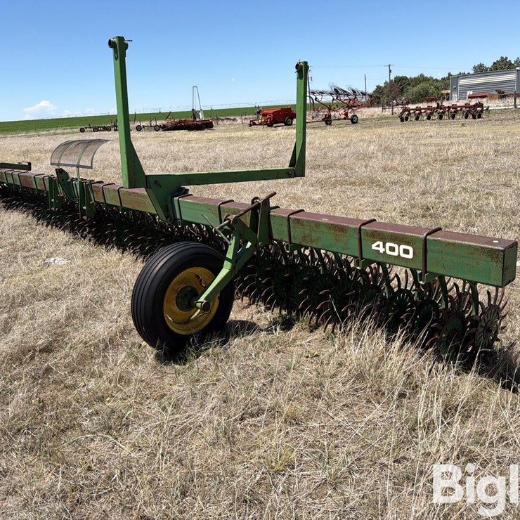 JOHN DEERE 400