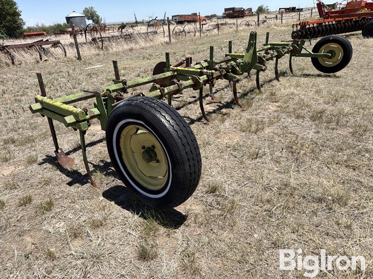 6r30"-cultivator-image-3