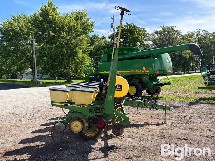 john-deere-7000-image-4