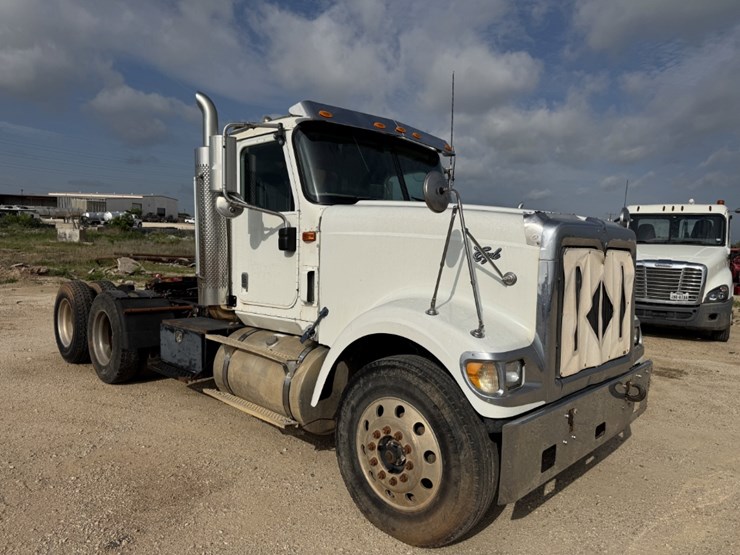 2007-international-9900i-image-4