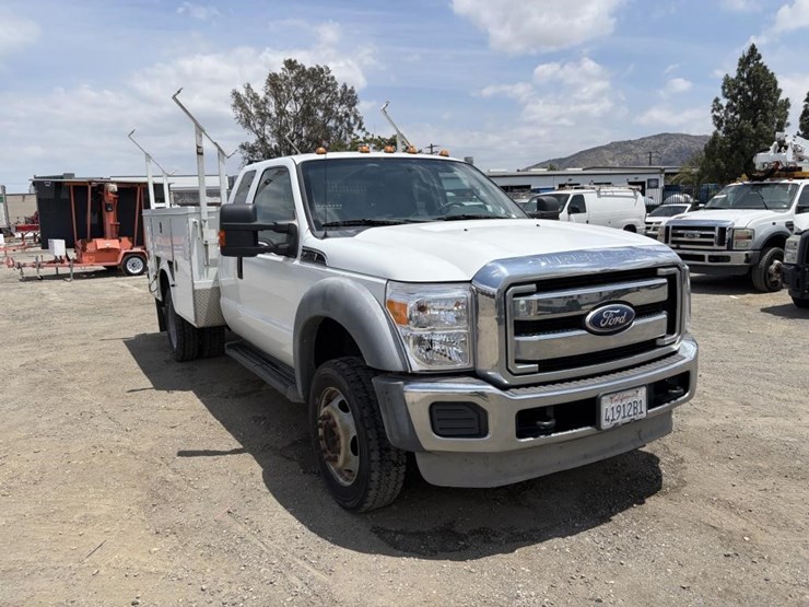 2011-ford-f450-image-2
