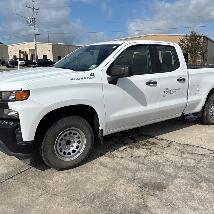 #3626 • 2021 CHEVROLET SILVERADO PICKUP TRUCK