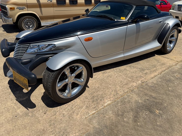 #47802-•-2001-plymouth-prowler-coupe-vin:-1p3ew65g01v700568-image-1