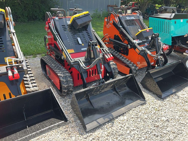 sl380-tracked-skid-steer-loader,-23hp-image-3