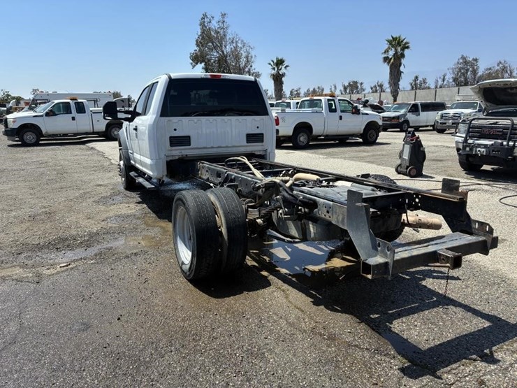 2019-ford-f450-image-4