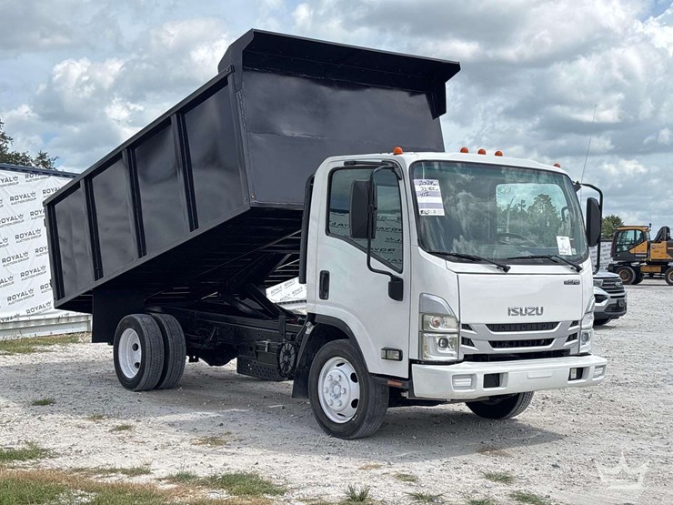 2024-isuzu-nrr-image-2