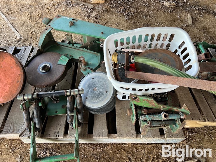 john-deere-7000-image-7