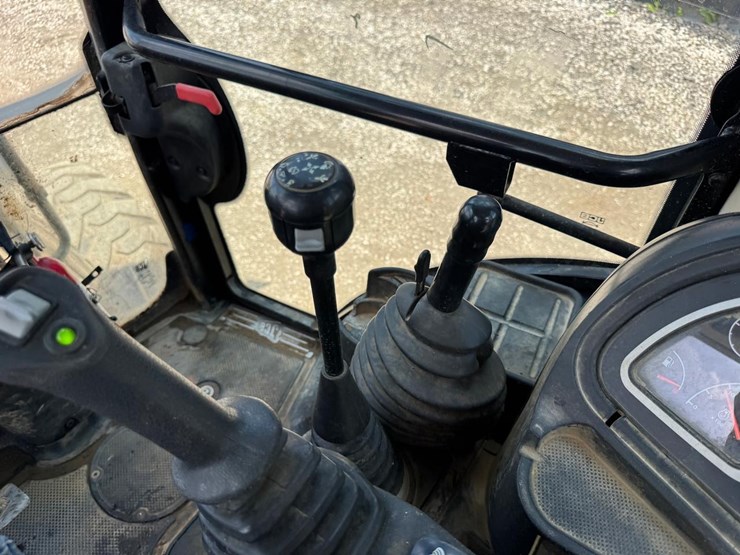 jcb-3cx14-image-24