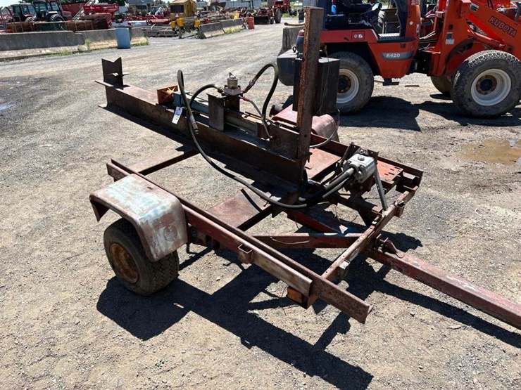 log-splitter-image-8