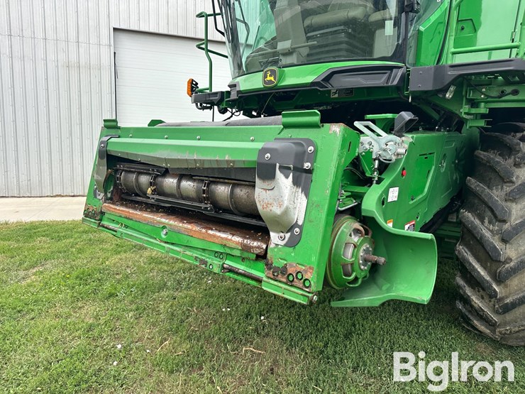 2022-john-deere-x9-1000-image-14