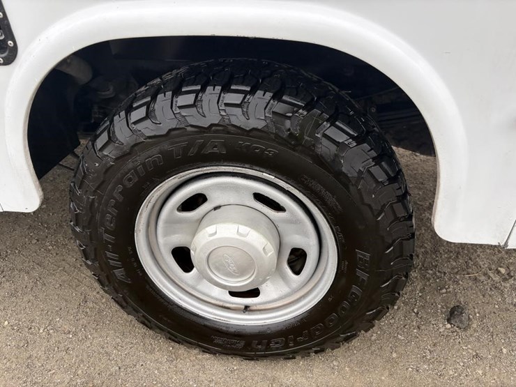 2017-ford-f350-xl-image-5