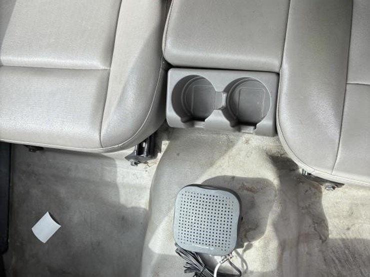 2011-chevrolet-colorado-image-15