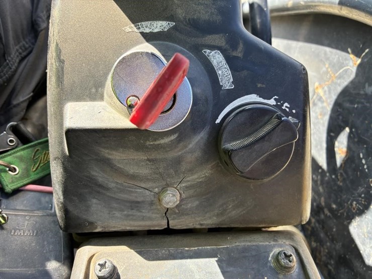 2005-deere-35d-image-21