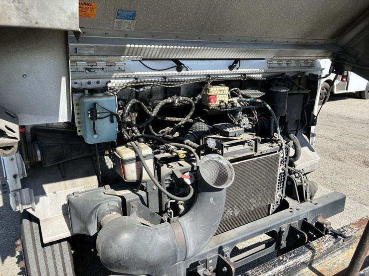 2008-workhorse-w62-image-10