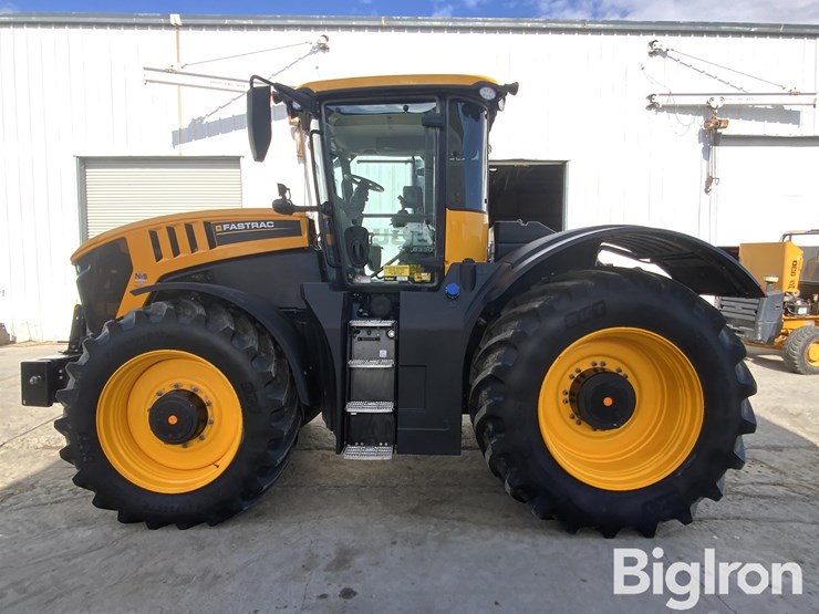 2022-jcb-8330-fastrac-4wd-tractor-image-8