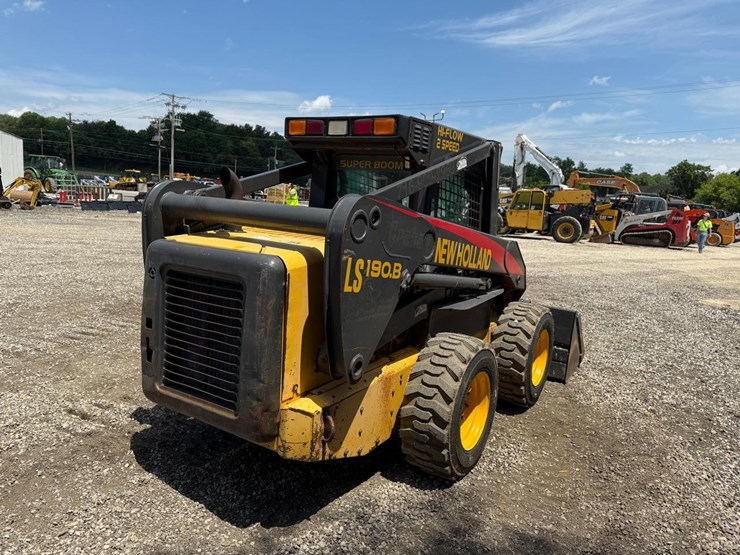new-holland-ls190b-image-4