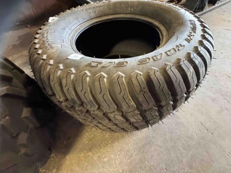 1-25x11.00-12-nhs-tire-image-1