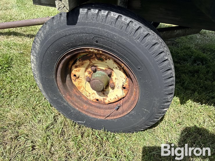 badger-16'-hay-wagon-image-14