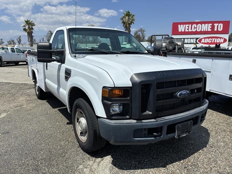 2010-ford-f250-image-2