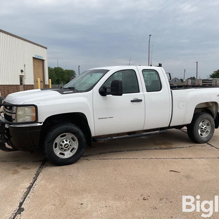 2011 CHEVROLET 2500