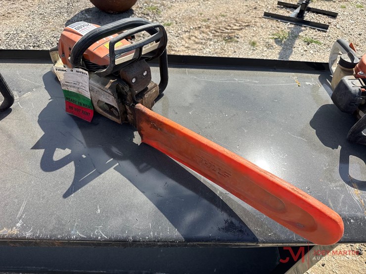 stihl-ms-261c-gas-powered-chain-saw-image-1