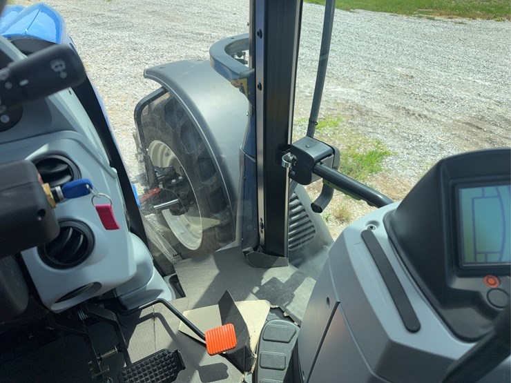 new-holland-t6.160-image-44