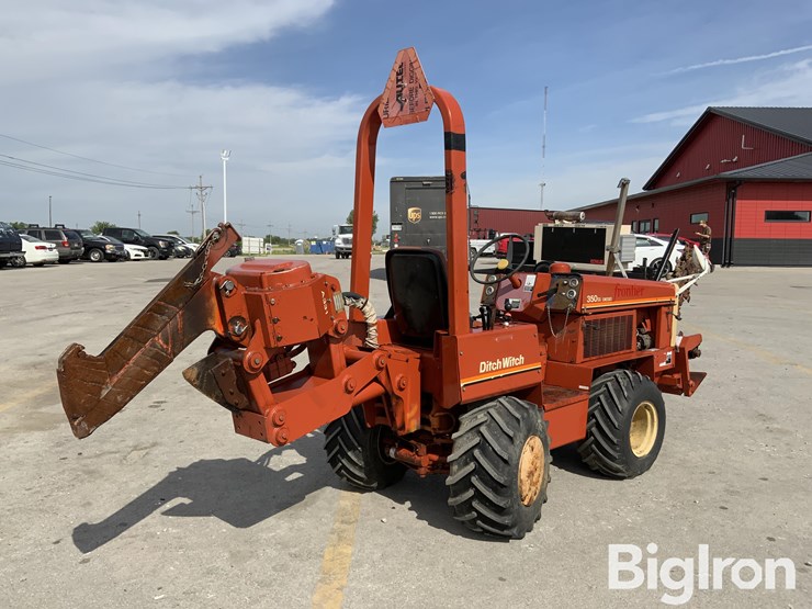 ditch-witch-350sxdd-image-5