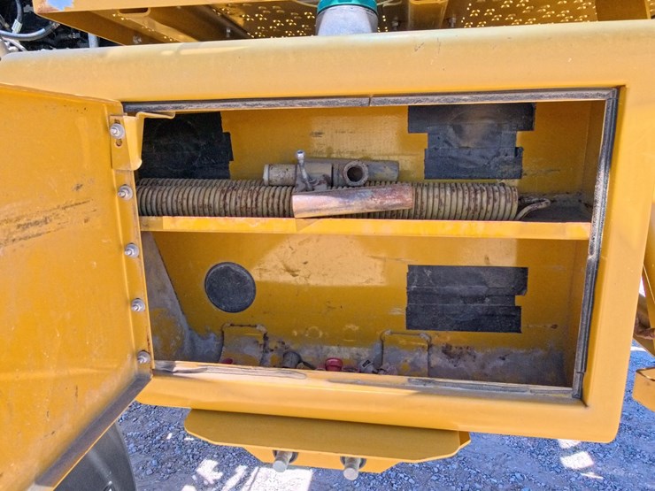 2005-ag-chem-rogator-ss1074-image-21