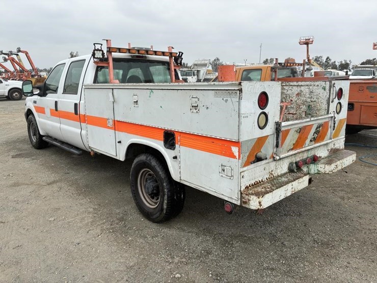 2002-ford-f350-image-4
