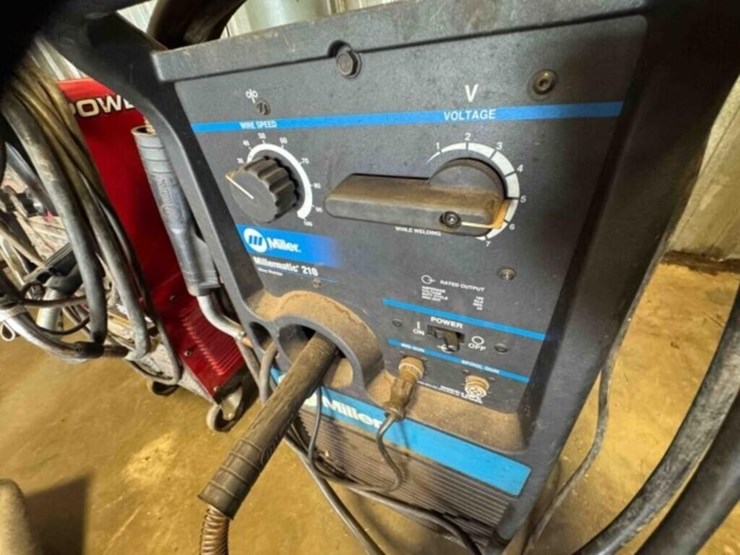 miller-millermatic-210-mig-welder,-on-wheels-image-3