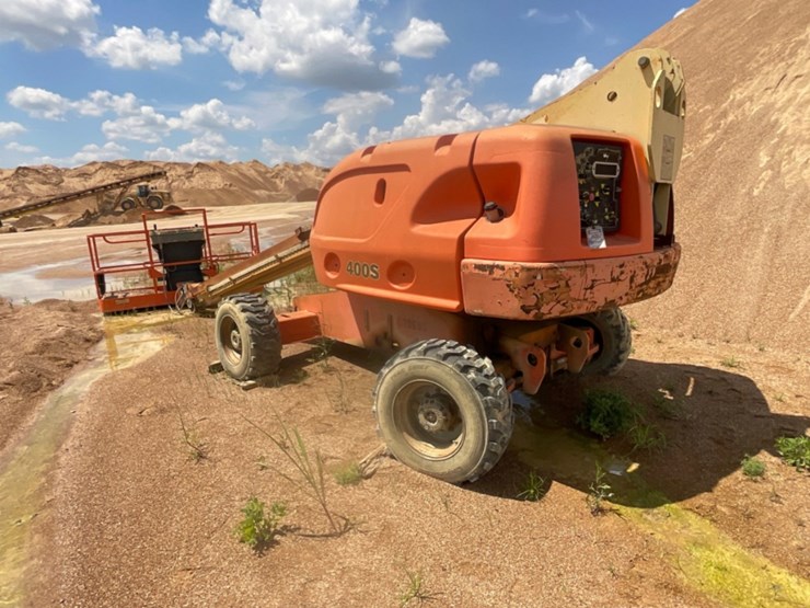 2005-jlg-400s-image-8