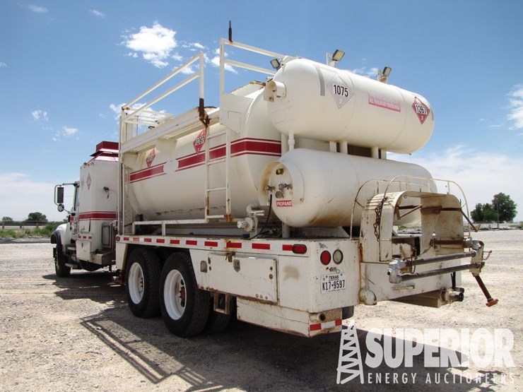 (x)-(6-11)-2006-mack-cu713-hot-oil-truck,-vin-1m2a...-image-10