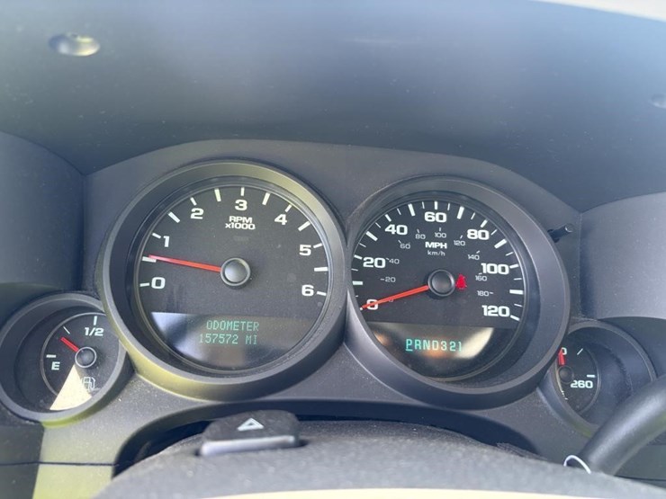 2011-chevrolet-1500-image-15