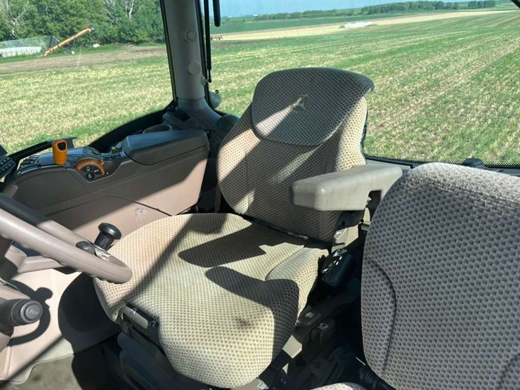 john-deere-6120r-image-25