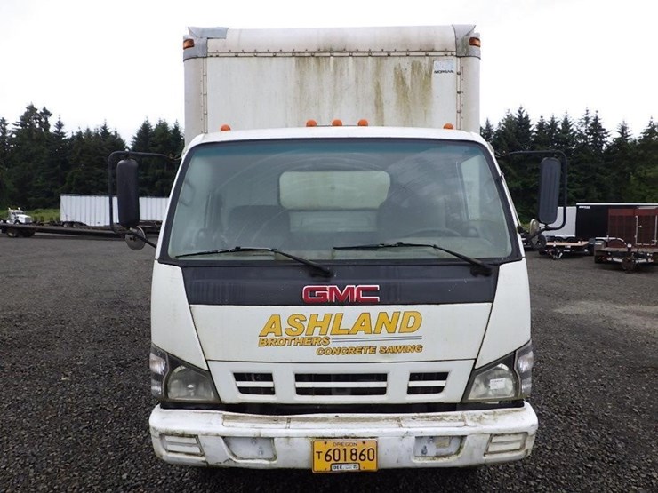 2006-gmc-w4500-image-2