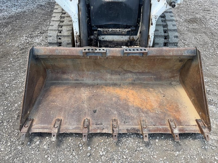 2021-bobcat-t64-image-10