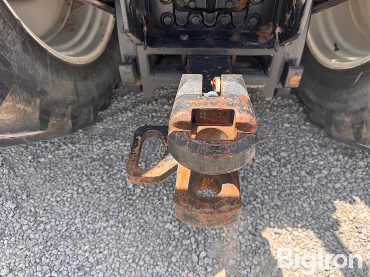2015-new-holland-t8.410-image-9