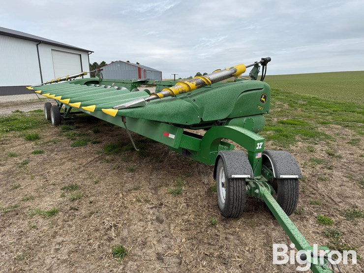 2019-john-deere-712c-image-1