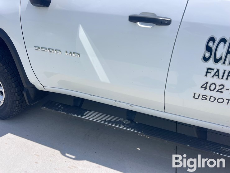 2020-chevrolet-silverado-3500-image-17
