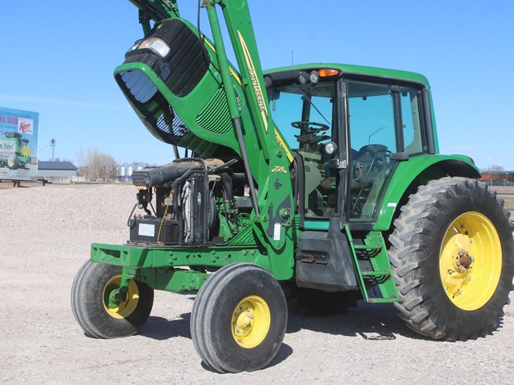 2004-john-deere-7320-image-79