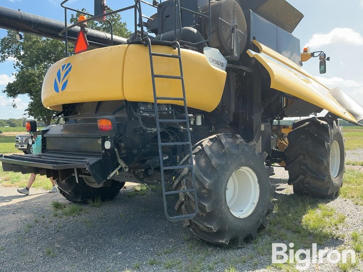 new-holland-cr9070-image-11