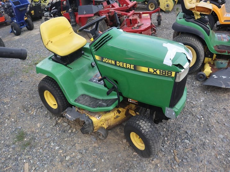 john-deere-lx188-image-2