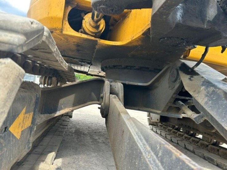 2014-deere-85g-image-64