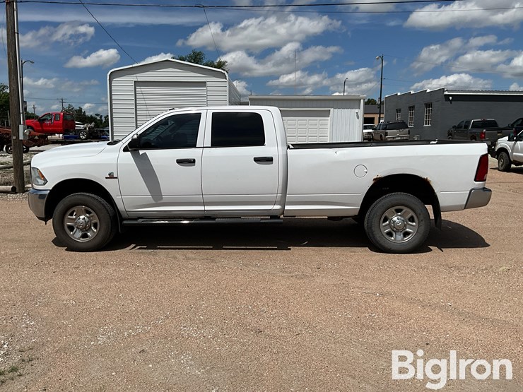 2015-dodge-2500-image-8