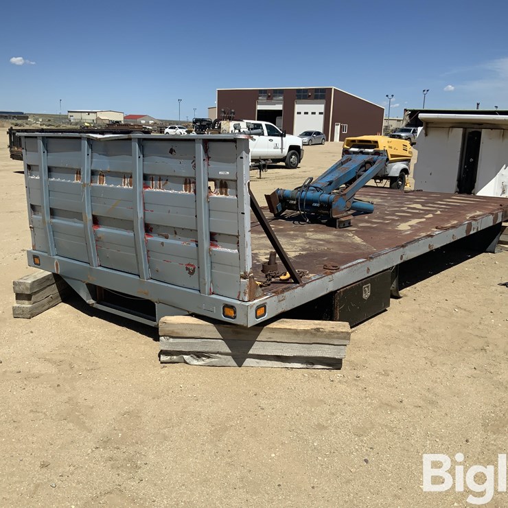 1992 PETERBILT 379